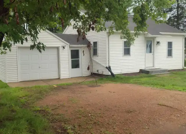 Property at 2219 Fenner St, Eau Claire, WI, 54703, 2 beds, 1 bath, [object Object]