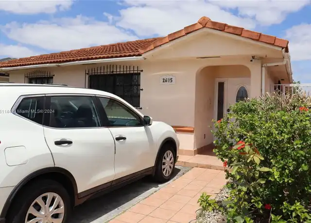 Property at 2605 W 71st Pl, Hialeah, FL, 33016, 3 beds, 2 baths, [object Object]