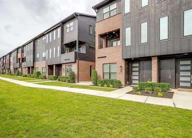 Property at 2806 Addison Park Ln, Fort Worth, TX, 76110, 3 beds, 3.5 baths, [object Object]