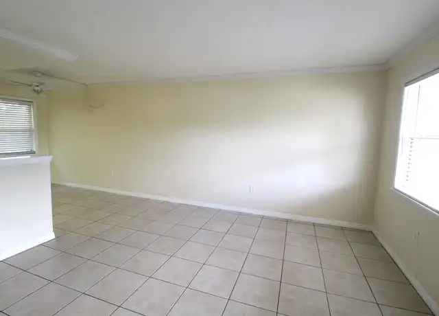 Property at 1644 Redwood St Unit E, Sarasota, FL, 34231, 1 bed, 1 bath, [object Object]