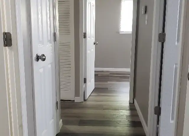 Property at 6726 Baytree Dr, Fort Wayne, IN, 46825, 3 beds, 1 bath, [object Object]