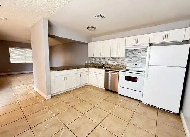 Property at 5195 Gray Ln Unit B, Las Vegas, NV, 89119, 1 bed, 1 bath, [object Object]