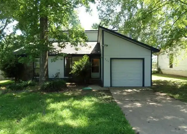 Property at 711 Briar Ridge Ct, Jacksonville, AR, 72076, 3 beds, 2 baths, [object Object]