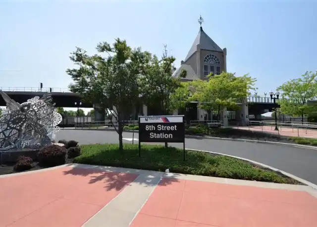 Property at 31 W 10th St Unit 2, Bayonne, NJ, 07002, 2 beds, 1 bath, [object Object]