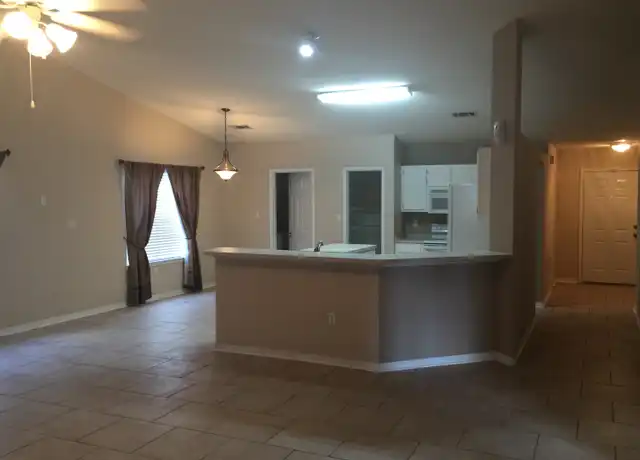 Property at 1886 Greystone Ln, Fort Walton Beach, FL, 32547, 4 beds, 2 baths, [object Object]