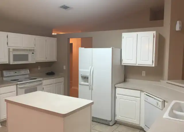 Property at 1886 Greystone Ln, Fort Walton Beach, FL, 32547, 4 beds, 2 baths, [object Object]