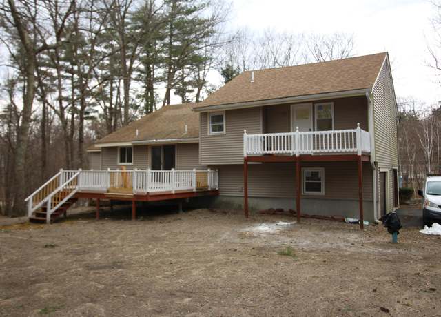 Photo of 9 Emerald Dr, Derry, NH 03038
