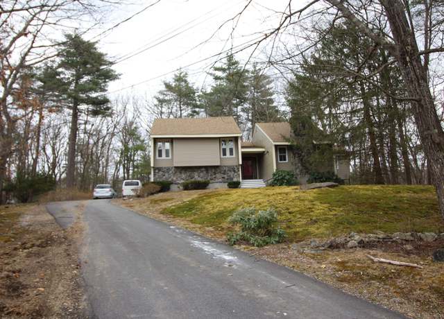 Photo of 9 Emerald Dr, Derry, NH 03038