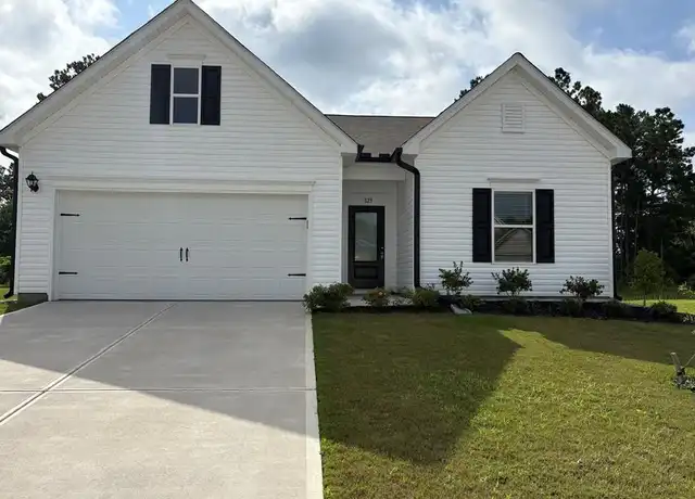 Property at 823 Biltmore Dr, Sanford, NC, 27332, 3 beds, 2 baths, [object Object]