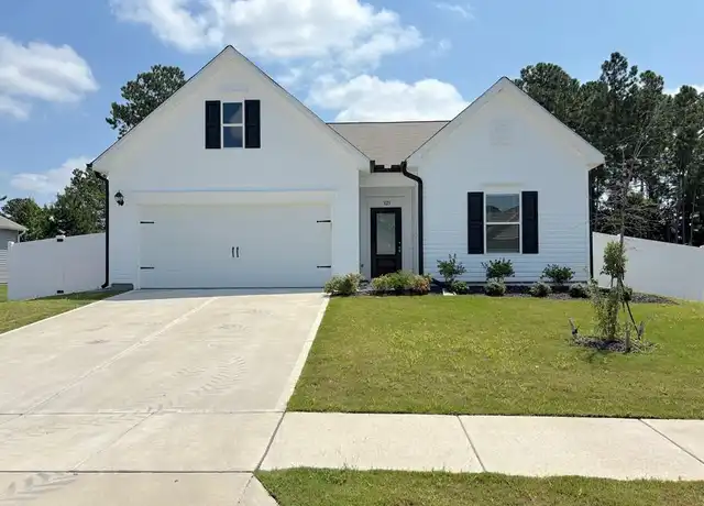 Property at 823 Biltmore Dr, Sanford, NC, 27332, 3 beds, 2 baths, [object Object]