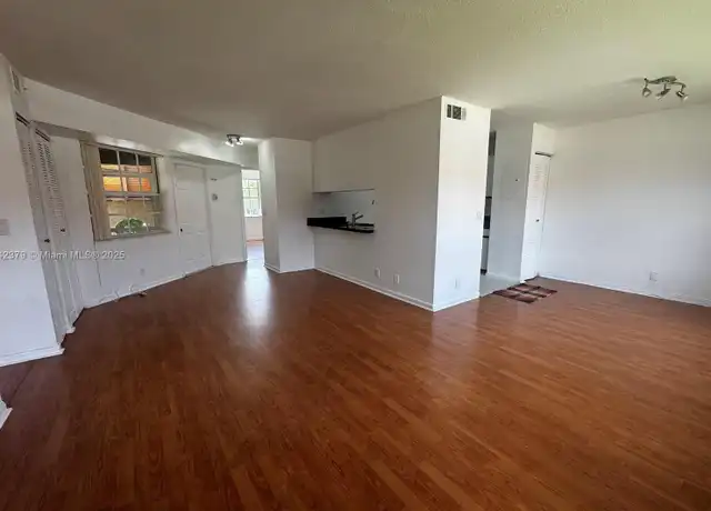 Property at 334 SW 86th Ave #206, Pembroke Pines, FL, 33025, 2 beds, 2 baths, [object Object]