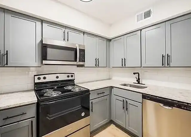 Property at Hilliard Village Apartments and Townhomes - 3400 Twin Creeks Dr, Columbus, OH, 43204, 1 bed, 1 bath, [object Object]