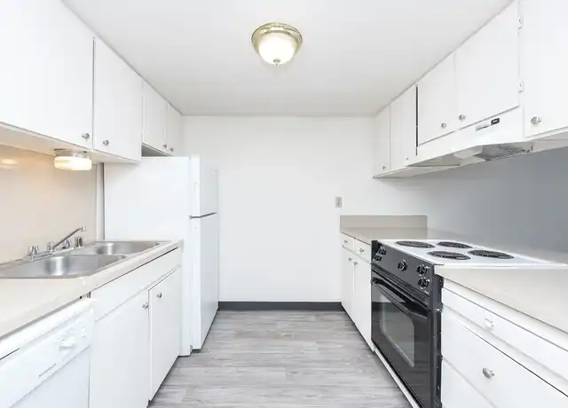 Property at Wellington Court Townhomes - 3417 NE 53rd St, Vancouver, WA, 98661, 2 beds, 1.5 baths, [object Object]
