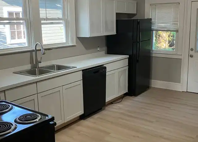 Property at 318 Edgewood Ave, Syracuse, NY, 13207, 4 beds, 2 baths, [object Object]