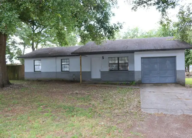 Property at 5980 NW 62nd Ave, Ocala, FL, 34482, 3 beds, 2 baths, [object Object]