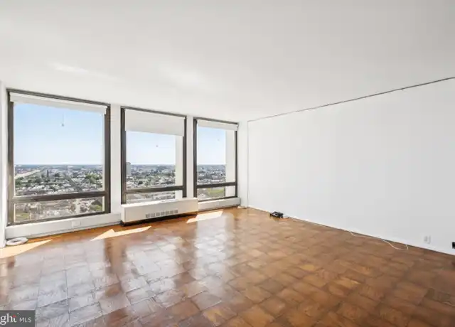 Property at 220 Locust St Unit 24ES, Philadelphia, PA, 19106, 0 beds, 1 bath, [object Object]