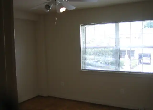Property at 4410 N Carlin Springs Rd Unit 08, Arlington, VA, 22203, 1 bed, 1 bath, [object Object]
