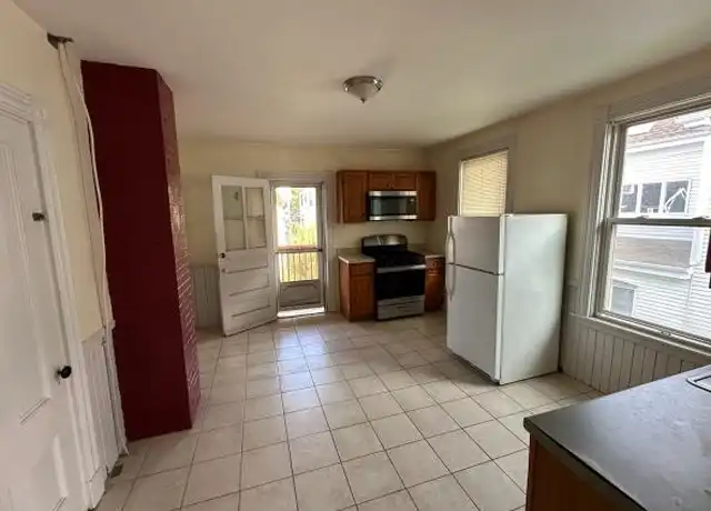 Property at 120 Walnut St, Somerville, MA, 02145, 3 beds, 1 bath, [object Object]