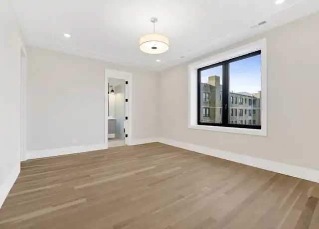 Property at 3352 N Ashland Ave, Chicago, IL, 60657, 3 beds, 2 baths, [object Object]