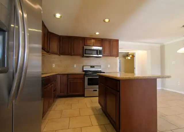 Property at 14030 N 34th Pl, Phoenix, AZ, 85032, 4 beds, 2 baths, [object Object]