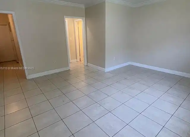 Property at 555 SW 7th St Unit 6, Miami, FL, 33130, 1 bed, 1 bath, [object Object]