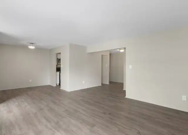 Property at 2200 Berkley Ave Unit 205, Berkley, MI, 48072, 2 beds, 1 bath, [object Object]