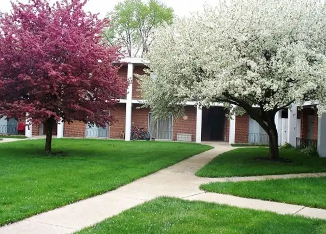 Property at 160 E Lake St Unit 01A, Elmhurst, IL, 60126, 1 bed, 1 bath, [object Object]