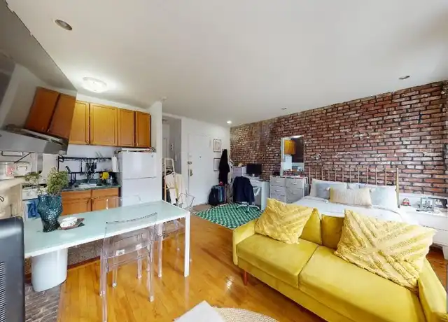 Property at 92 3rd Ave Unit 4F, New York, NY, 10003, 0 beds, 1 bath, [object Object]