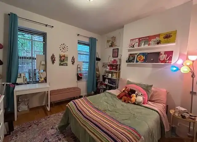Property at 352 E 89th St, New York, NY, 10128, 2 beds, 1 bath, [object Object]