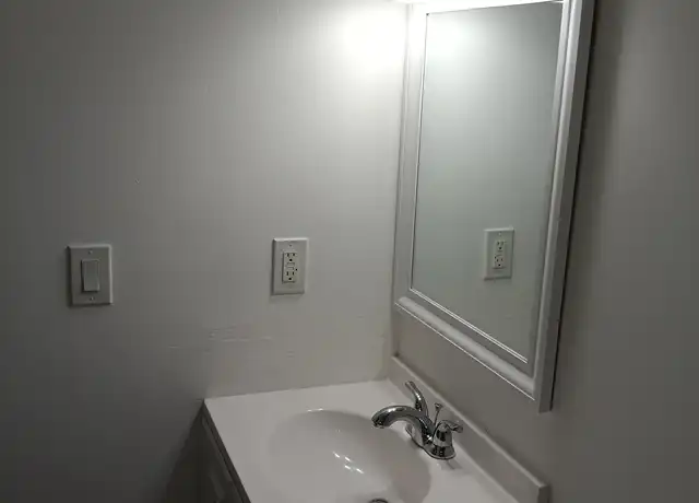 Property at 13376 SW 268th Ter Unit A, Princeton, FL, 33032, 1 bed, 1 bath, [object Object]