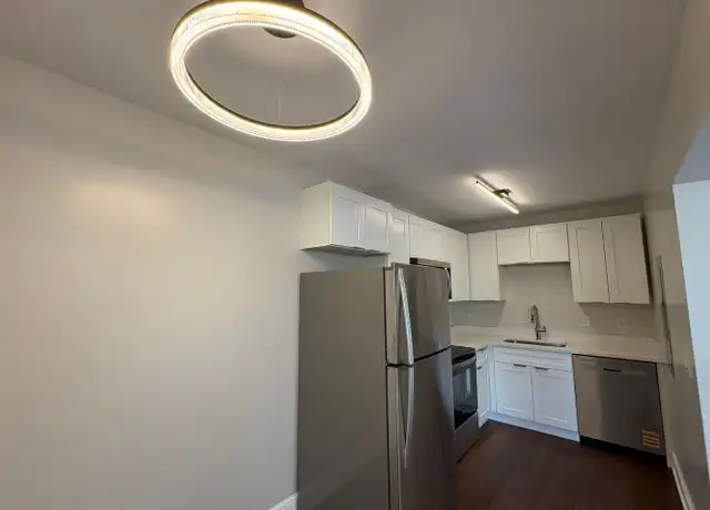 Property at 1525 Memorial Ave SW Apt A, Roanoke, VA, 24015, 1 bed, 1 bath, [object Object]