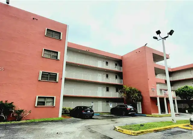Property at 8401 NW 8th St #201, Miami, FL, 33126, 3 beds, 2 baths, [object Object]