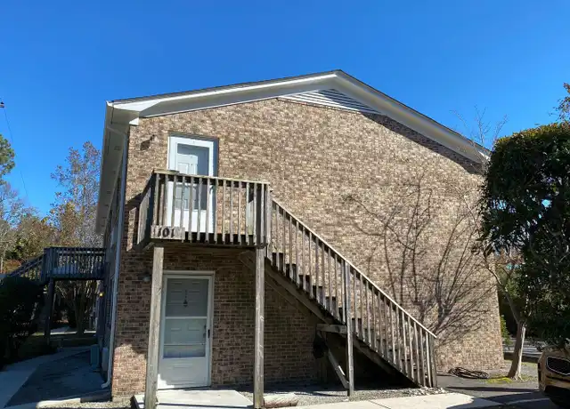 Property at 101 Lullwater Dr Unit 2, Wilmington, NC, 28403, 1 bed, 1 bath, [object Object]