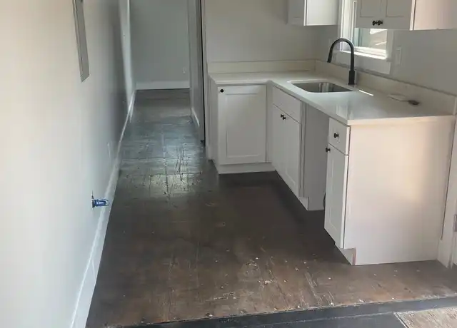 Property at 325 McFarland Ave Unit 2, Rossville, GA, 30741, 1 bed, 1 bath, [object Object]