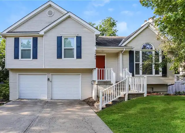 Property at 1405 NE Tawny Dr, Lees Summit, MO, 64086, 4 beds, 2 baths, [object Object]