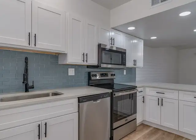 Photo of 7320 E Belleview St, Scottsdale, AZ 85257