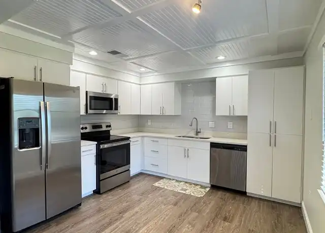 Property at 8960 Silkwood Ct, Sarasota, FL, 34238, 2 beds, 2 baths, [object Object]