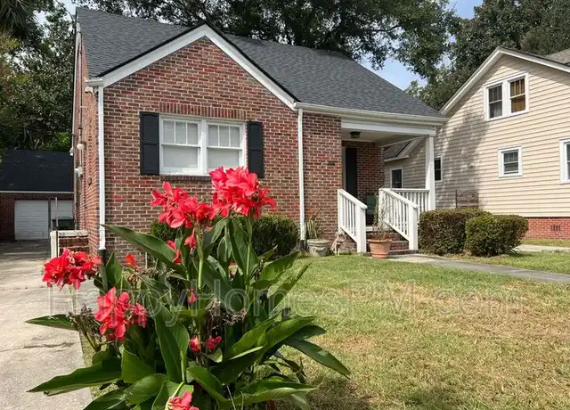 Property at 1001 Ashley Ave, Charleston, SC, 29403, 3 beds, 2 baths, [object Object]