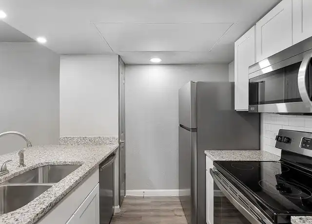 Property at The CUE at Medical Center - 7110 Wurzbach Rd, San Antonio, TX, 78240, 1 bed, 1 bath, [object Object]