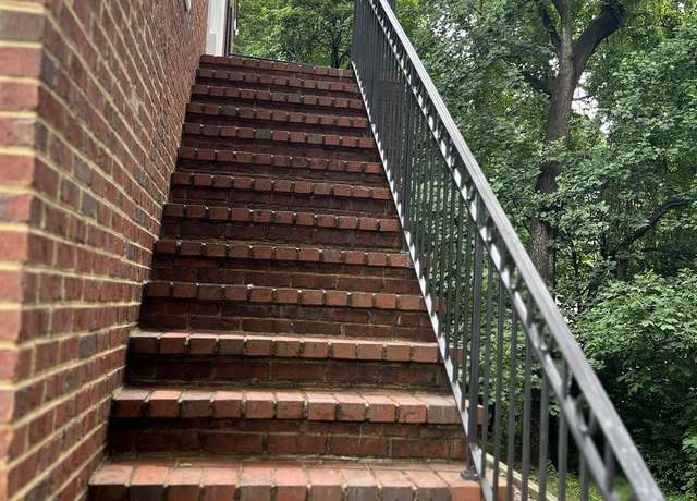 Photo of 9910 Cyrandall Pl, Oakton, VA 22124