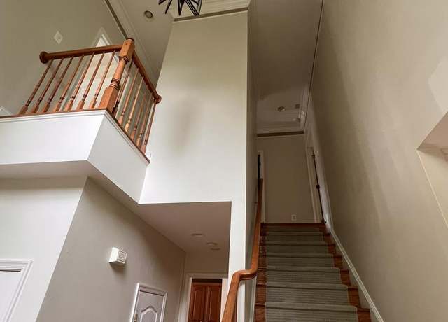 Photo of 9910 Cyrandall Pl, Oakton, VA 22124