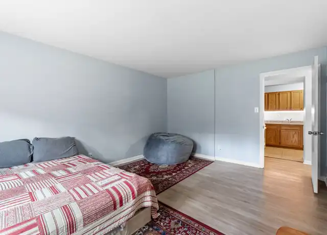 Property at 5968 Westchester Park Dr Unit T2, College Park, MD, 20740, 1 bed, 1 bath, [object Object]
