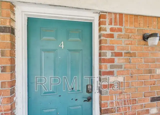 Property at 6255 Alexander St Unit 4, Norfolk, VA, 23513, 2 beds, 1 bath, [object Object]