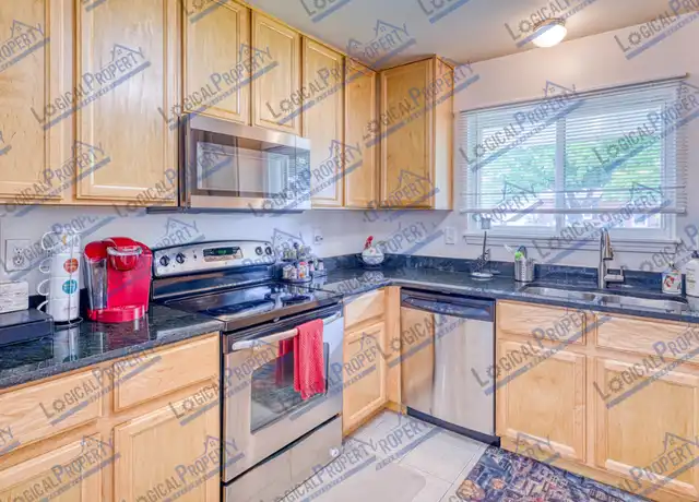 Property at 3121 Ferncliff Ave, Royal Oak, MI, 48073, 3 beds, 2 baths, [object Object]