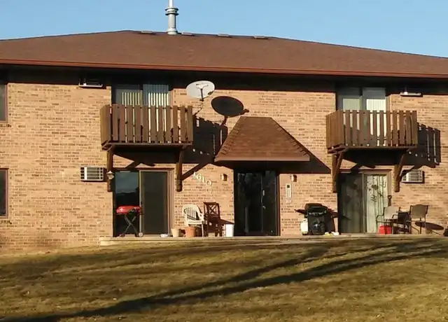 Property at 1610 W Weiland Ln Unit 6, Appleton, WI, 54914, 2 beds, 1 bath, [object Object]