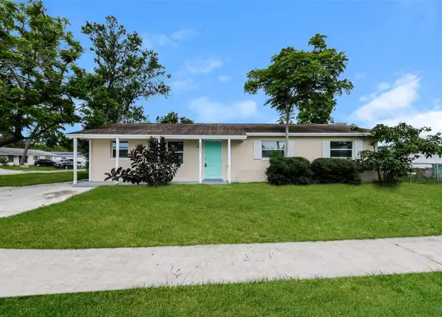 Property at 8221 Jacaranda Ave, Seminole, FL, 33777, 4 beds, 1.5 baths, [object Object]