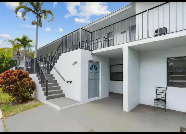 Property at 7112 71st Way, West Palm Beach, FL, 33407, 2 beds, 2.5 baths, [object Object]