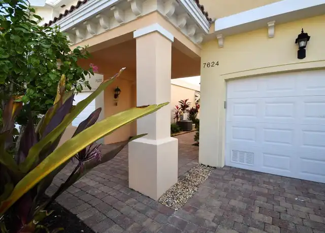 Property at 7624 Bergamo Ave Unit 4B, Sarasota, FL, 34238, 3 beds, 2.5 baths, [object Object]