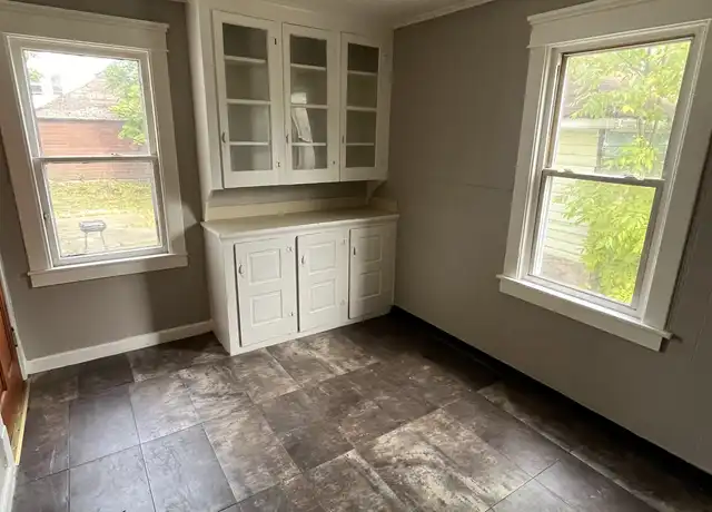 Property at 11 Eckhert St, Buffalo, NY, 14207, 3 beds, 1 bath, [object Object]