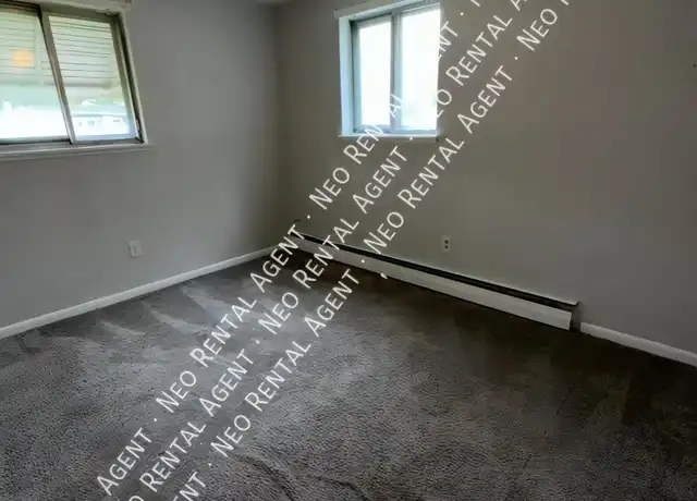 Property at 161 Clinton Ave, Elyria, OH, 44035, 3 beds, 1 bath, [object Object]